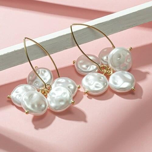 2021 Fashion New Elegant Water Drop Pearl Fine Earrings For Women Sweet Korean Shiny Metal Women Dangle Earrings Female Jewelry