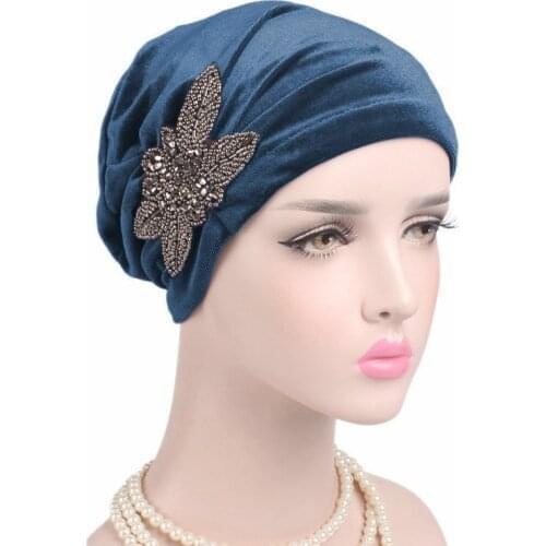 2020 New jewelry velvet turban caps muslim rhinestone hijab scarf bonnet women headband turbans islamic wrap head scarves