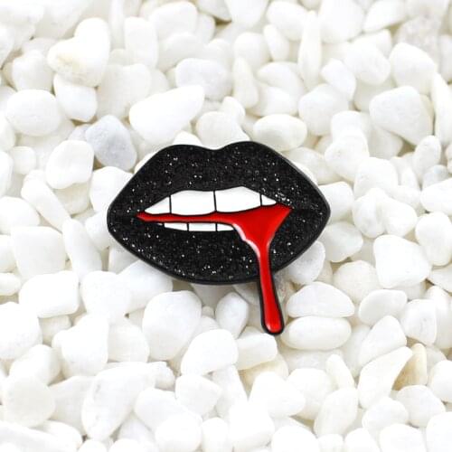Shiny black lips flowing out of red blood brooch Personality creative badge Shirt denim leather fashion accessories