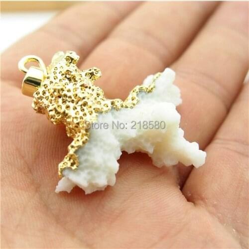 H-SP148 White Coral Cluster Pendants with Gold Electroplated Edge