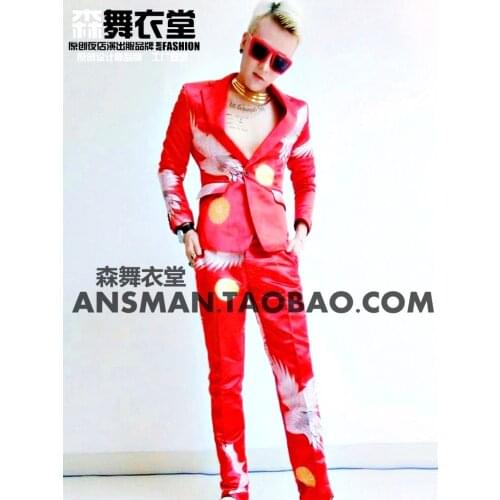 Male singer DJ nightclub guest host catwalk male model red crane satin suit suit costume suit carnival party