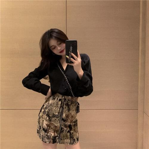 Two-piece Womens 2020 New Spring Leopard Print Bust Skirt + Korean Shirt Women Two Pieces