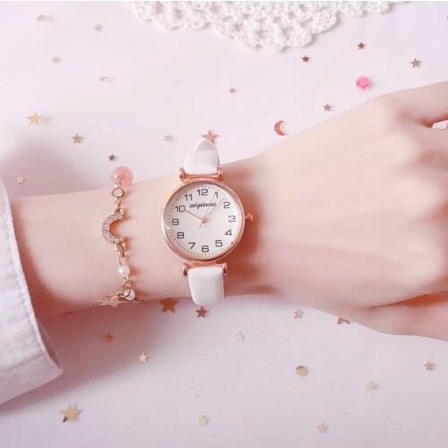 Simple Style Women Watches 2021 Fashion Ladies Leather Wristwatches Casual Number Dial Female White Quartz Clock Gifts W9835