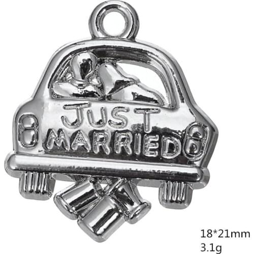 2021 New Just Married Wedding Car Charm Silver Plated Craft Collection for Newly Married Couples charms for bracelets