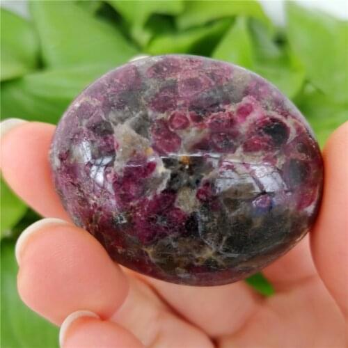 Natural Plum Blossom Tourmaline Polishing Irregular Oval Palm Stone Healing Flower Crystals