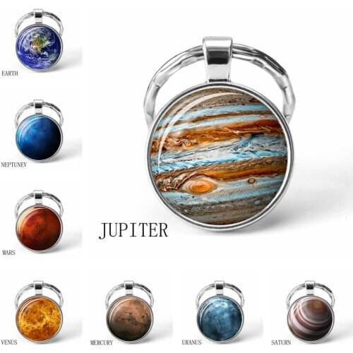 2019 Galaxy Universe Space Jupiter Mars Earth Metal Key Chains Jewelry Solar System Planet Cabochon Pendant Keyring Gift for Man