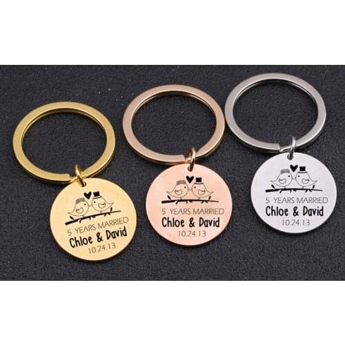 Custom name and key chain data record Custom wedding and love bird special data memory birthday key chain couple attended