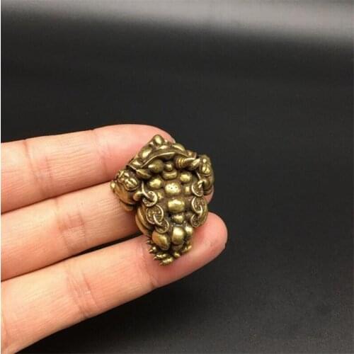 Copper Statue Collectable Chinese Brass Carved Animal Three Feet Golden Toad Money Coin Exquisite Small Statues