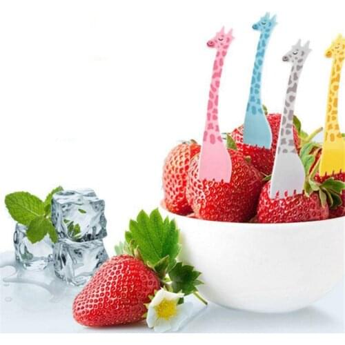 New 12pcs/lot Giraffe Shape Fruit Fork Set Cartoon Animal Salad Forks Set Tableware Cake Fruit Picks Cutlery Party Forks