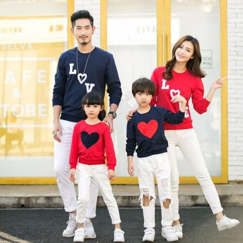 Parent-child autumn and winter new LOVE childrens cotton sweater series travel travel parent-child romper Family fitted