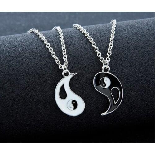 2 Pcs/Set Fashion Chinese Yin Yang Tai Chi Necklace Fashion Pendants Paired Black Jewelry Friendship For Couples Unisex Lovers