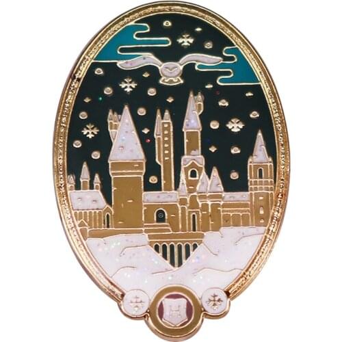 The beautiful Yule Ball castle by wizardry Book Movie Brooch badge