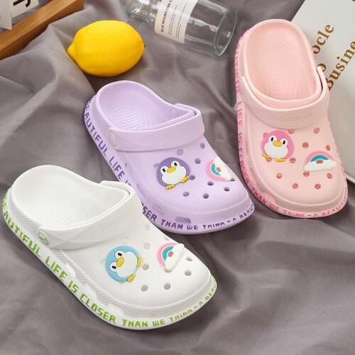 Fashion Cute Pink Summer Garden Sandals Women Comfortable Soft Flat Beach Sandals Women Clogs Lightweight Flip Flop Women Slides