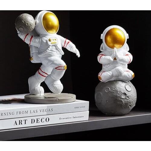 Resin Astronaut Figurines Fashion Spaceman With Moon Sculpture Decorative Miniatures Cosmonaut Statues Desktop Decoration