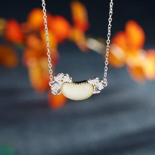 S925 Sterling Silver Inlaid Natural Hetian Jade White Jade Oval Pendant Plum Gold Plated Womens Clavicle Chain Necklace Pendant