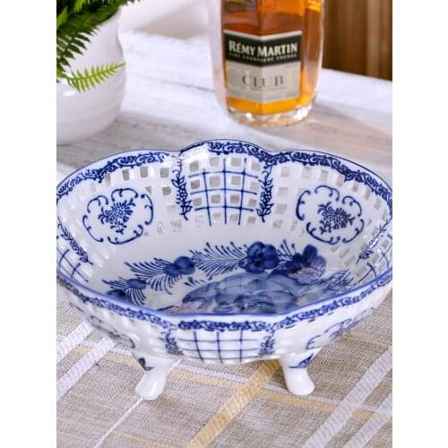 Jingdezhen pierced ceramic fruit plate handpainted blue and white fruit plate living room tea table ornaments creative home