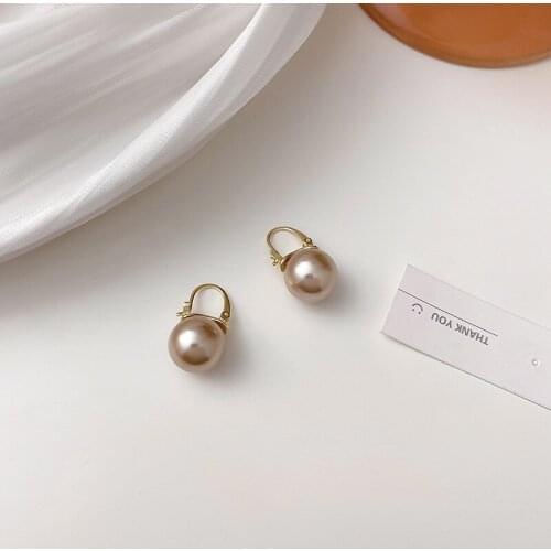 Trend Exquisite Vintage Big Pearl Dangle Earrings Elegant Luxury Style Drop Earrings for Women Girls Banquet Party Daily Jewelry