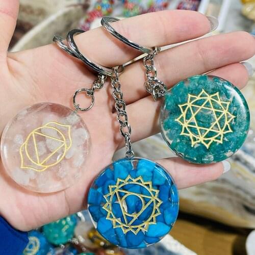 Resin Key Chain Fashion Seven Chakras Totem Shaped Gifts（Contains The Crystal
