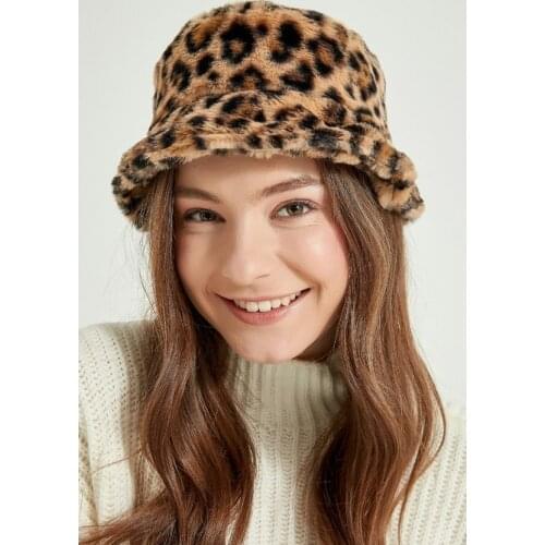 Womens Leopard Plush Mink Bucket Hats 100 ACRYLIC TURKISH MADE Stylish Design Pleasant View Wink Attractive Quality 2021 Trend style Fashion Womens Beret Model Great Product for Cold Weather New Model Wonderful