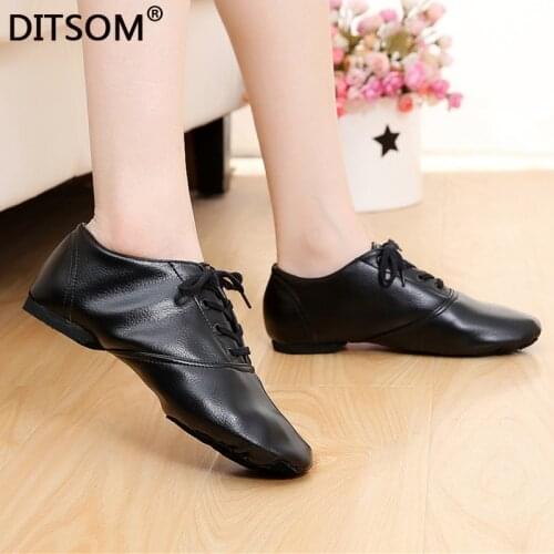 2021 Womans Leather Jazz Dance Shoes Lace Up Boots for Men Practice Yoga Shoes Soft Sneakers Sport Shoes Size 31-45