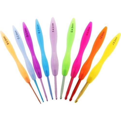 9Pcs Colorful Plastic Handle Alumina Crochet Hooks Knitting Needles 2-6mm