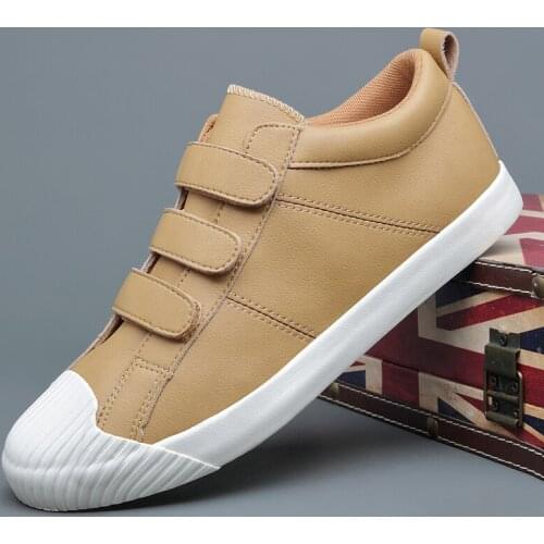 Men Casual Leather Shoes Joker Simple Vulcanize Shoes Men Casual Lazy Light Shoes Korean Style Sewing Buckle Soft Sole Shoes