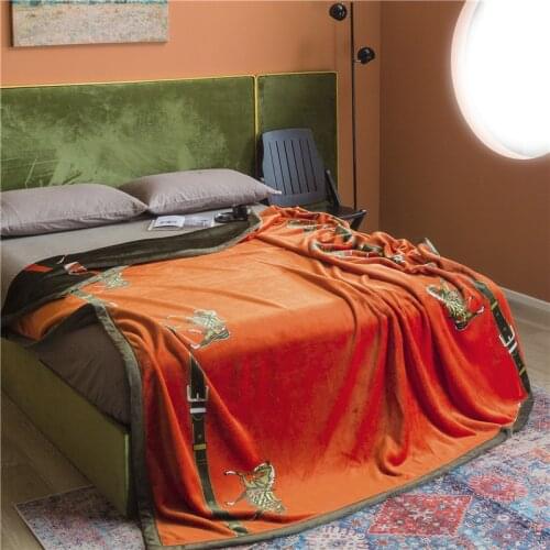 Weighted Bed Blanket Bedspread Comfy Fleece Blanket Sofa Luxury Soft Flannel Blanket Thickened Double Coral Fleece Antistatic