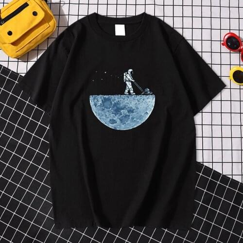 Astronaut Weeding Moon Printed Mens T Shirt Cool Crewneck T-Shirt Creativity Loose T-Shirts Vogue Casual Mens Short Sleeves