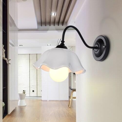 Nordic Vintage Ceramic Wall Lamp Indoor Bedroom Bedside Modern Creative Black and White Stair Night Lighting Fixtures Home Decor