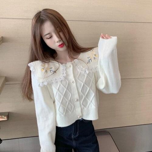 2021 autumn and winter new French retro doll collar loose casual knitted cardigan jacket long-sleeved embroidered blouse women