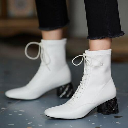 2020 Autumn/winter fashion chunky and Martin boots leather versatile lace-up womens boots square toe high heel middle boot X522