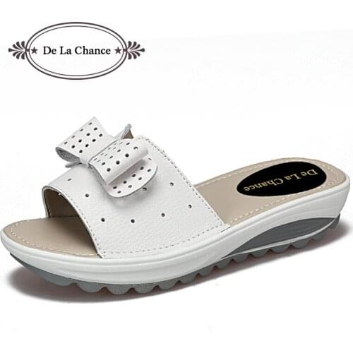 2018 Summer Bow Women Flat Sandals Shoes Black White Beach Slippers Round Toe Comfortable Sandals Flip Flops Female Shoes Plus