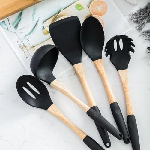Silicone Kitchenware Set Wooden Handle Cooking Utensils Non-Stick Spatula Slot Soup Noodles Claws High Temperature Kitchen Tools
