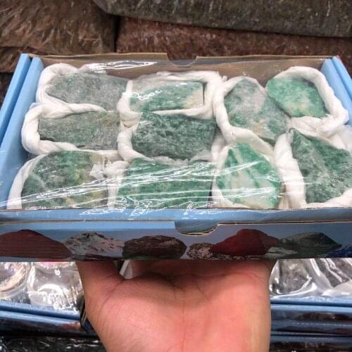 A box of natural crystal new crystal minerals comes packaged with natural crystal