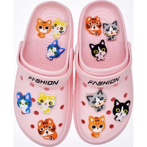 10PCS Animals Kawaii Cat PVC Shoe Charms Shoe Accessories Decoration Diy Wristbands Croc Shoes Jibz Kids X-MAS Party BHD Gift