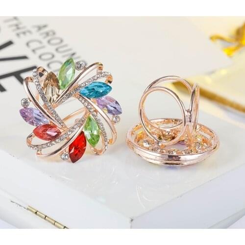 Korean New Arrival Joker Pearl Scarf Clip Three Ring Rhinestone Decoration Scarf Buckle for Women Costume Jewelry