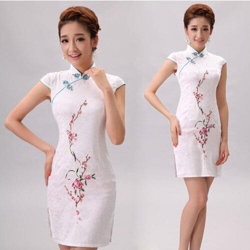 Hot Sales Women Retro Slim Qipao Summer Traditional Chinese Dress Embroidery Short Cheongsams Plus Size