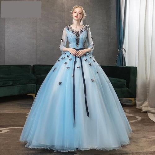 Mrs Win Quinceanera Dresses 2021 New The Party Three Quarter Sleeve Secy V-neck Ball Gown Luxury Prom Formal Gowns Plus Size