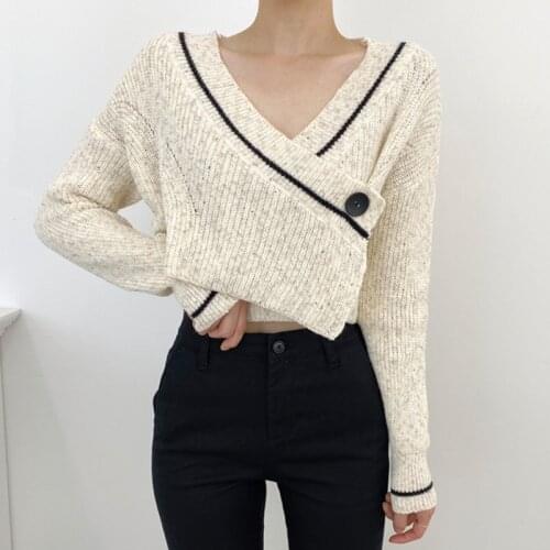 Comelsexy Korean Style Chic French Elegant Slim V-neck Cross Color Matching One Button Loose Short Knit Sweater Women Tops