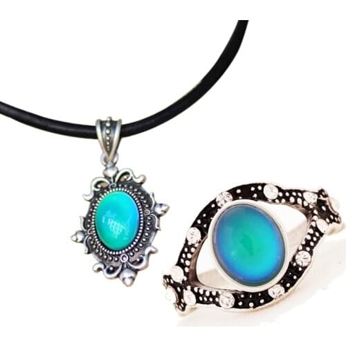 2018 Crystal Jewelry Changing Color Mood Ring Temperature Emotion Feeling Ring Humor Gifts Event Party Supplies for women men