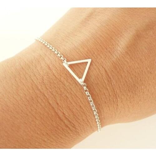 Tiny Open hollow Triangle Bracelets Chevron Triangle Outline Bracelet Simple Hollow Line Geometric V Bracelets for Women jewelry