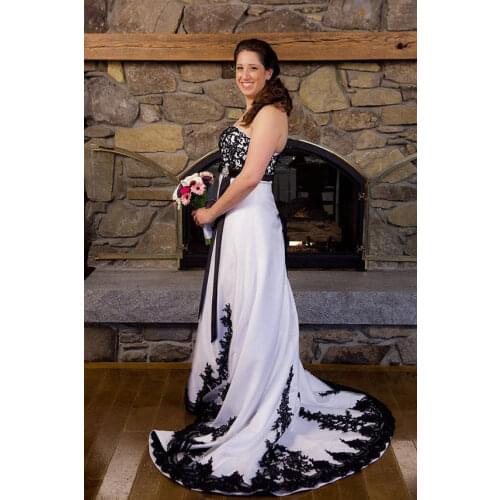 Wedding Dresses A-Line Gothic Black and White Bridal Gowns Plus Size Bridal Gowns Wedding gown Vestido De Novia