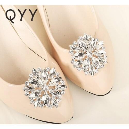 QYY Fashion Women Shoe Buckle Flower Austrian Crystal Bridal Shoe Accessories Jewelry Wedding Shoe Clips for Bride Gifts