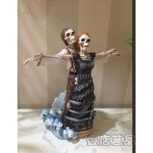 Wedding Cake Topper Halloween Skull Titanic bride and bridegroom Figurine cake toppers Valentines Day gift free shipping