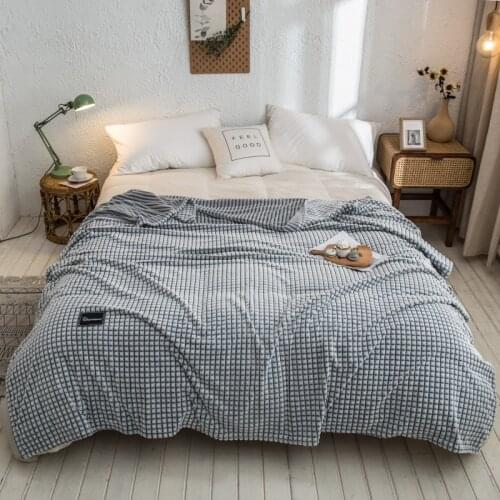 Flannel Plaid for Beds Coral Fleece Blankets Gray Color Plaids Single Flannel Bedspreads Soft Warm Blankets for Bed