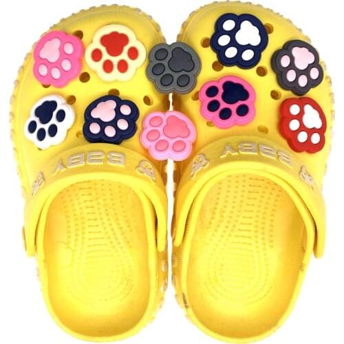 50PCS/Lot Dog Paw Print Icon PVC Soft Shoes Charms Wristbands Decoration Cartoon Animal Croc Jibz Buckle Accessories Kids Gifts