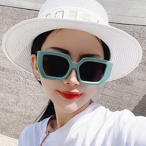 Vintage Trending Square American Style Sunglasses Women Luxury Brand Men Hip Hop Sun Glasses Female Wide Leg Eyeglasses Driving