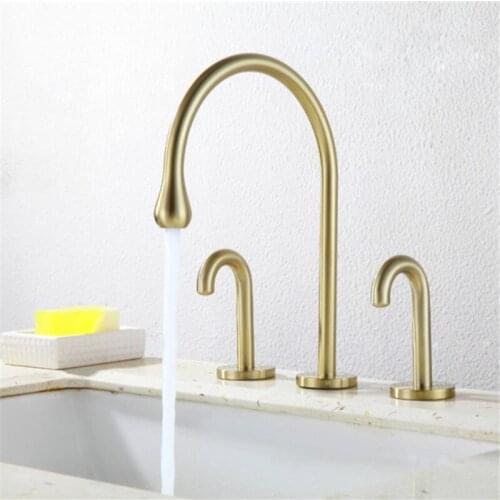 Basin Faucets Brush Gold/Black/Chrome Brass Deck Mounted Square Bathroom Sink Faucet 3 Hole Double Handle Hot and Cold Water Tap