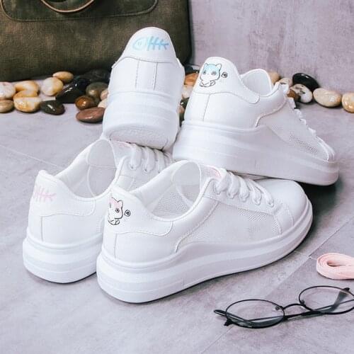 Cartoon White Shoes Woman Female Breathable Lightweight Wild Low Shoes For Women Flat Thick Floor Skateboarding Shoes Female
