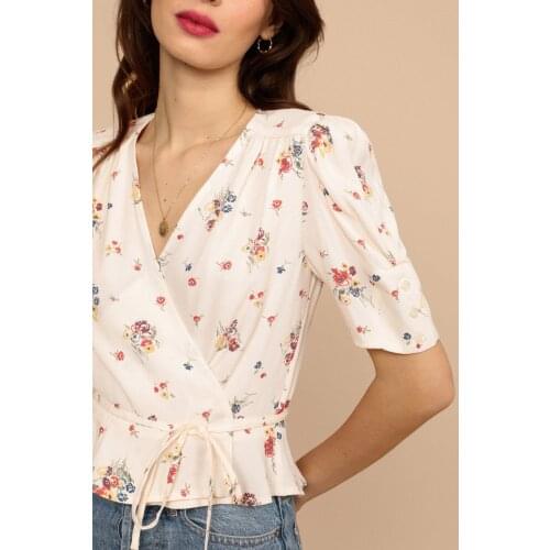 2021 Spring and Summer New Style Ladies Print Shirts with Laces on The Waist